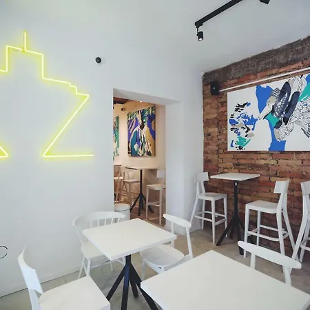 Apartament Street Food Possonium *