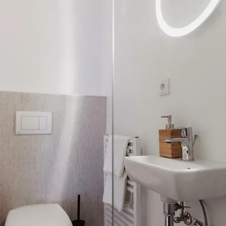 Apartament Street Food Possonium *